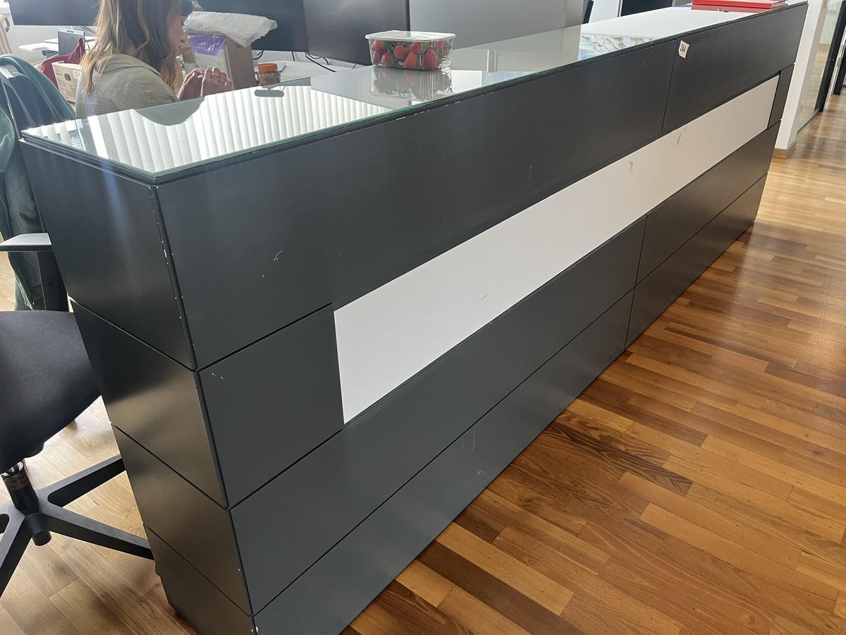 Empfangspult mit Glasplatte ca. 325/35/106 cm ohne Elektroinstallation?d=2026-04-30 18:03:36