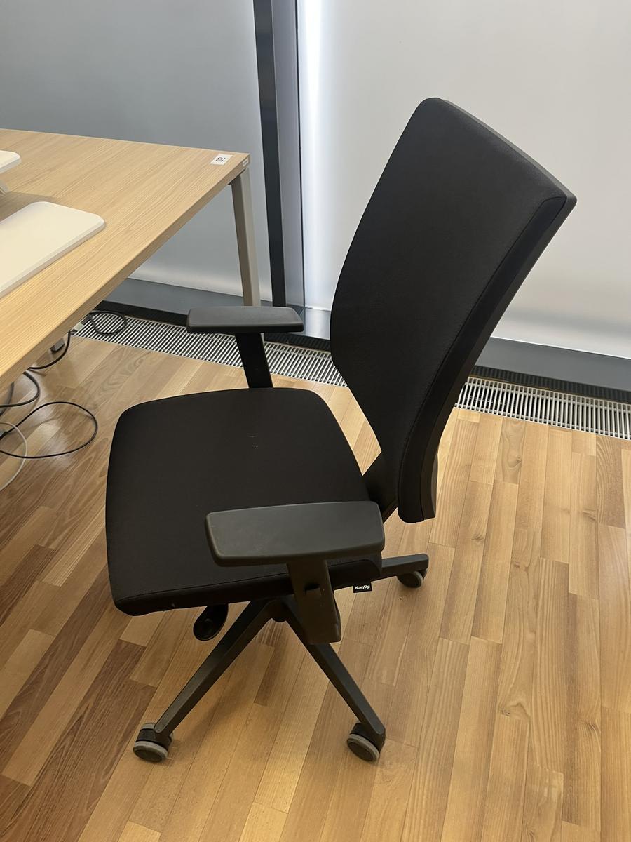 B&uuml;rodrehstuhl BENE schwarz Novy Styl?d=2026-04-30 18:03:19