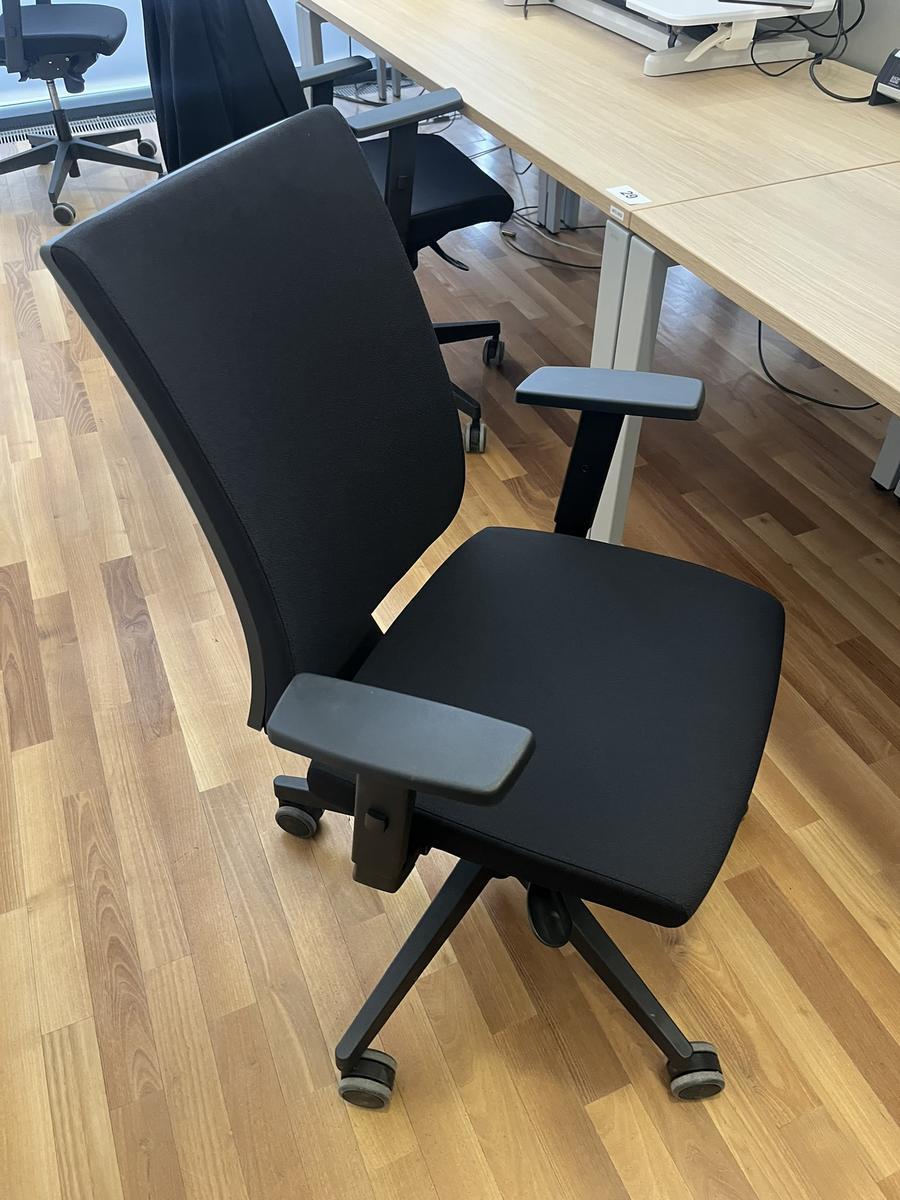 B&uuml;rodrehstuhl BENE schwarz Novy Styl