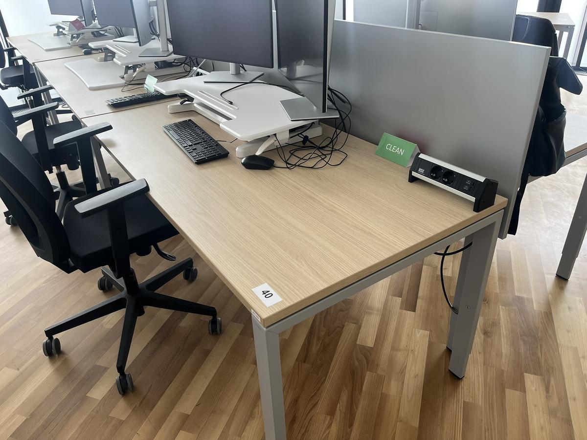 BENE Schreibtisch mit R&uuml;ckwand 160 x 80 cm?d=2026-04-30 18:03:24