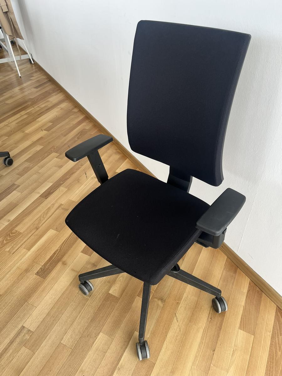 B&uuml;rodrehstuhl BENE schwarz Novy Styl