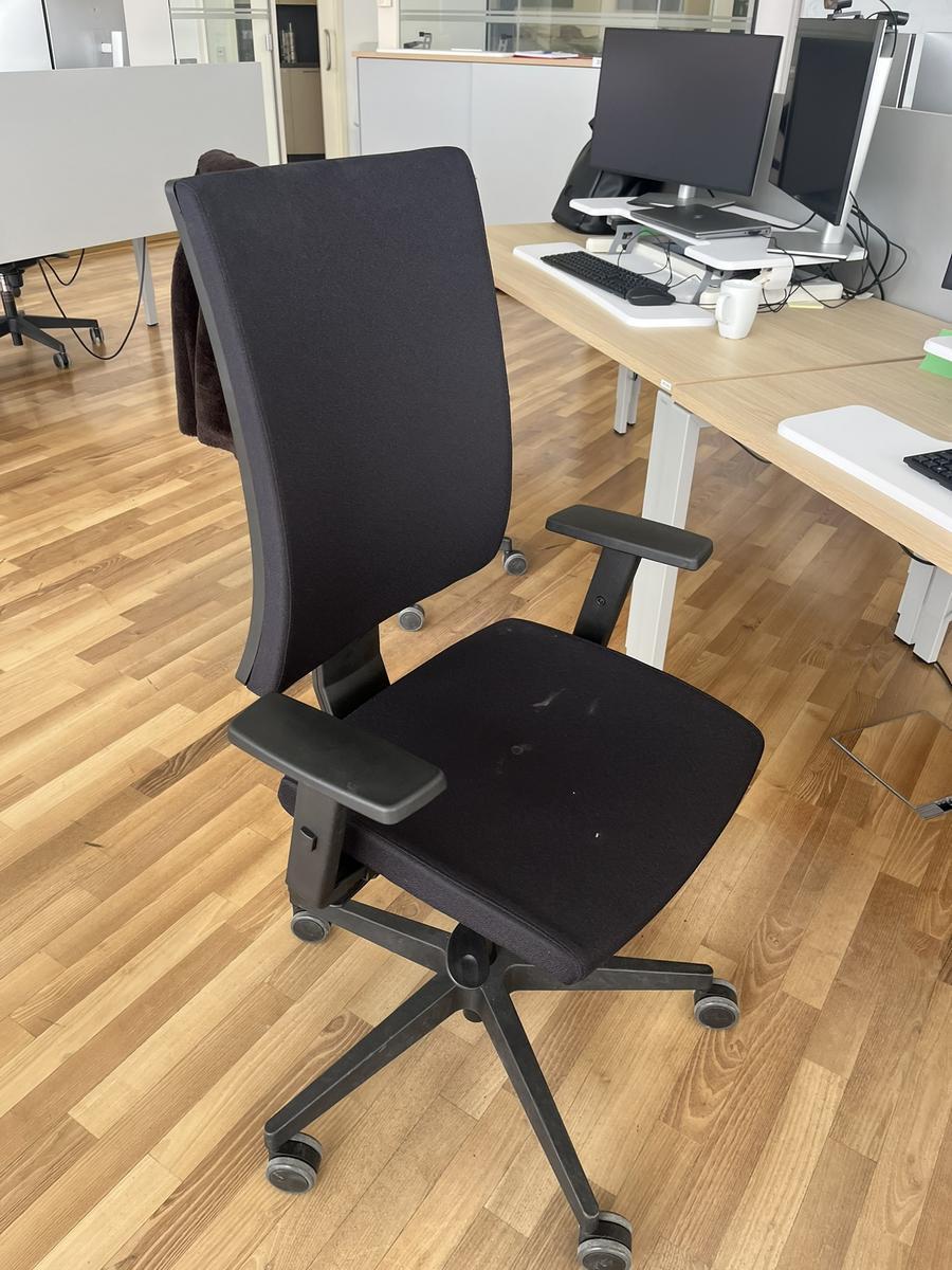 B&uuml;rodrehstuhl BENE schwarz Novy Styl?d=2026-04-30 18:03:44