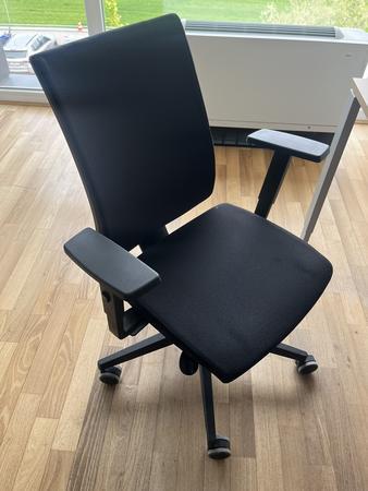 B�rodrehstuhl BENE schwarz Novy Styl