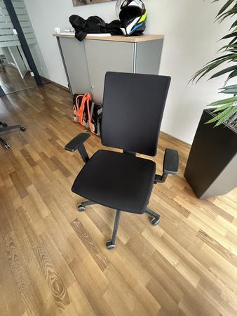 B�rodrehstuhl BENE schwarz Novy Styl