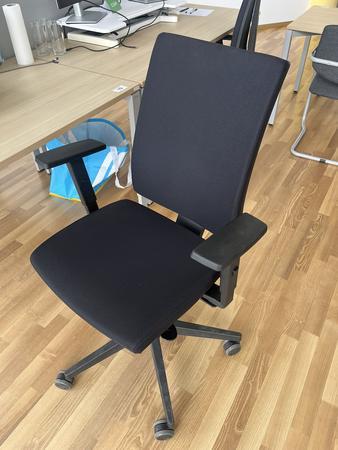 B�rodrehstuhl BENE schwarz Novy Styl