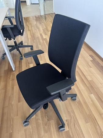 B�rodrehstuhl BENE schwarz Novy Styl