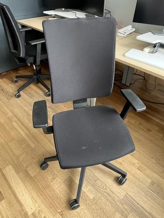 B�rodrehstuhl BENE schwarz Novy Styl