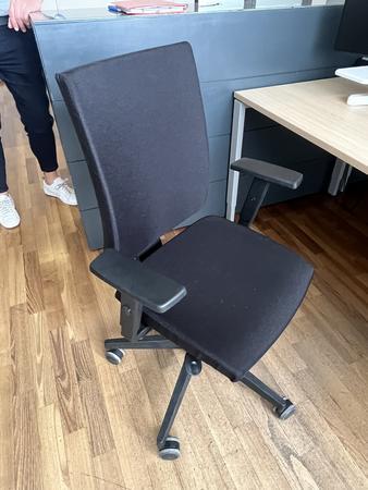 B�rodrehstuhl BENE schwarz Novy Styl