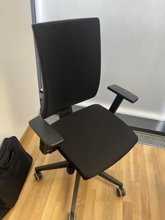 B�rodrehstuhl BENE schwarz Novy Styl