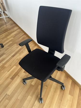 B�rodrehstuhl BENE schwarz Novy Styl