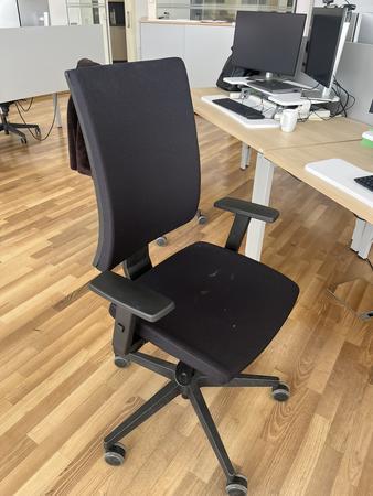 B�rodrehstuhl BENE schwarz Novy Styl