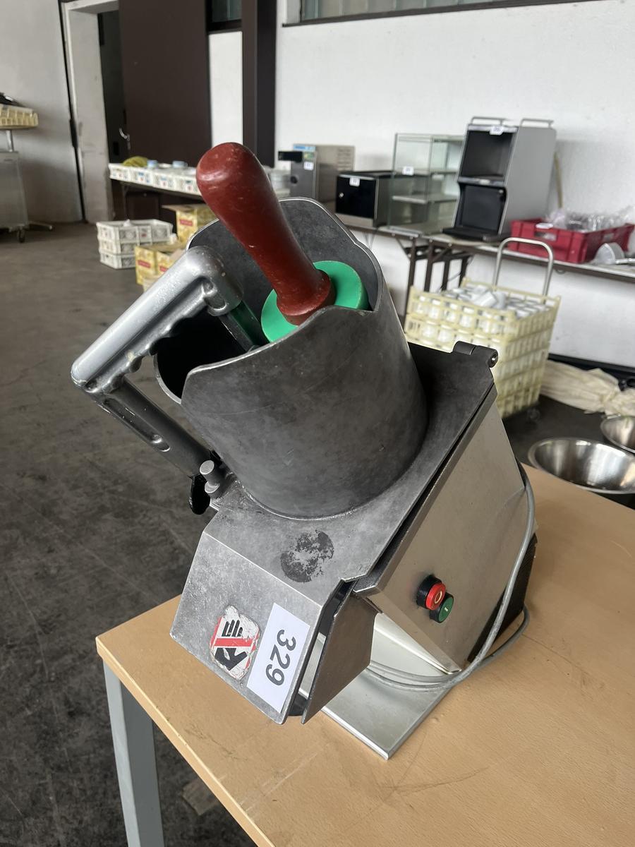 H&Auml;LLDE Gem&uuml;seschneidmaschine RG 200  mit zahlreichen Zusatzscheiben?d=2026-04-30 16:52:08