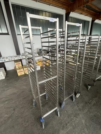 RIEBER BLANCO mit 20 Einsch�ben 38/54/180 cm