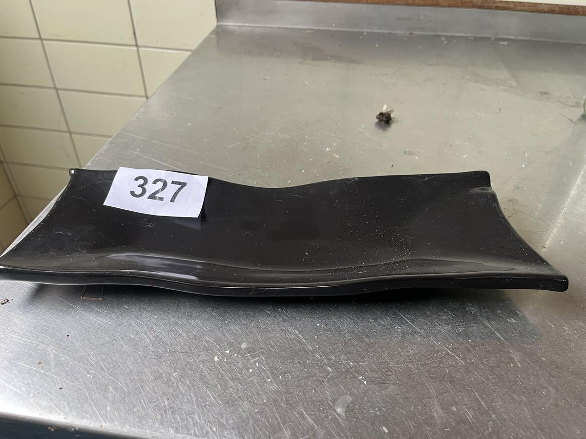 ca. 9 Stk. Dessertteller 33 x 11 cm