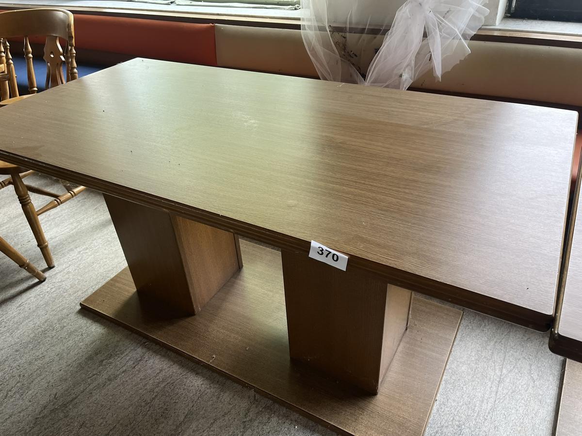 8 Stk. Massivholztische?d=2026-05-07 15:41:52