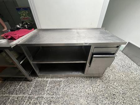 Edelstahltisch ca. 148 x 60 x 90 cm, 3 Laden und 2 Fachebenen