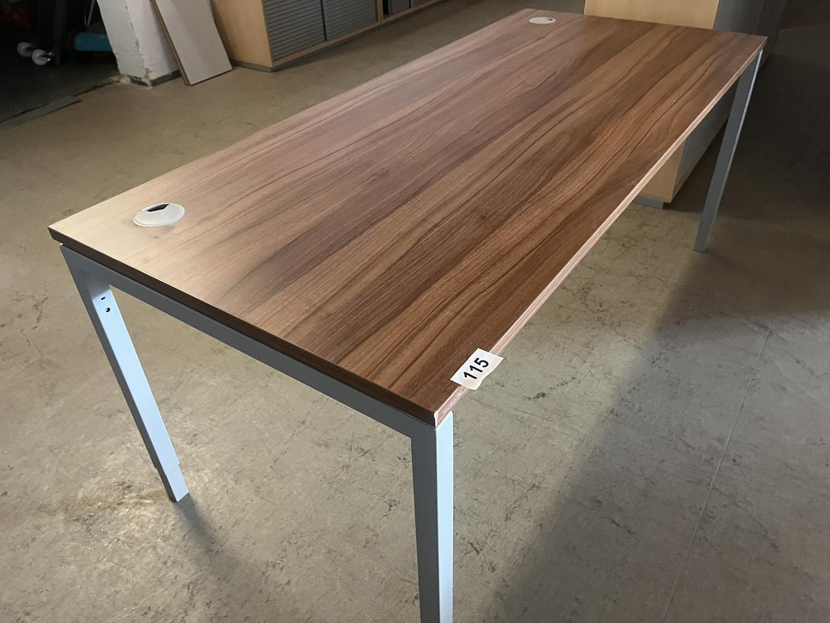 Neud&ouml;rfler Schreibtisch 180 x 90 cm?d=2026-05-08 16:19:53