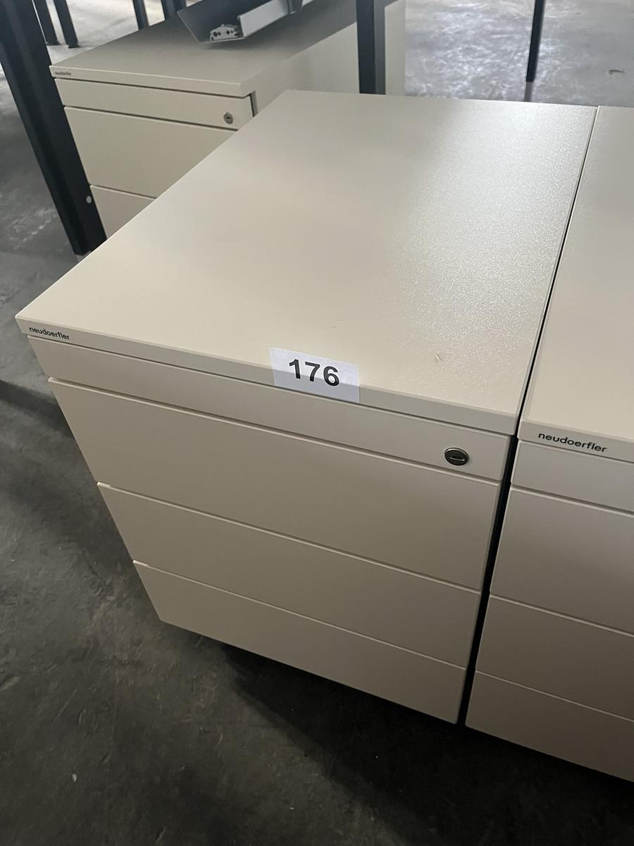 Neud&ouml;rfler Rollcontainer mit 4 Laden?d=2026-05-08 16:20:04