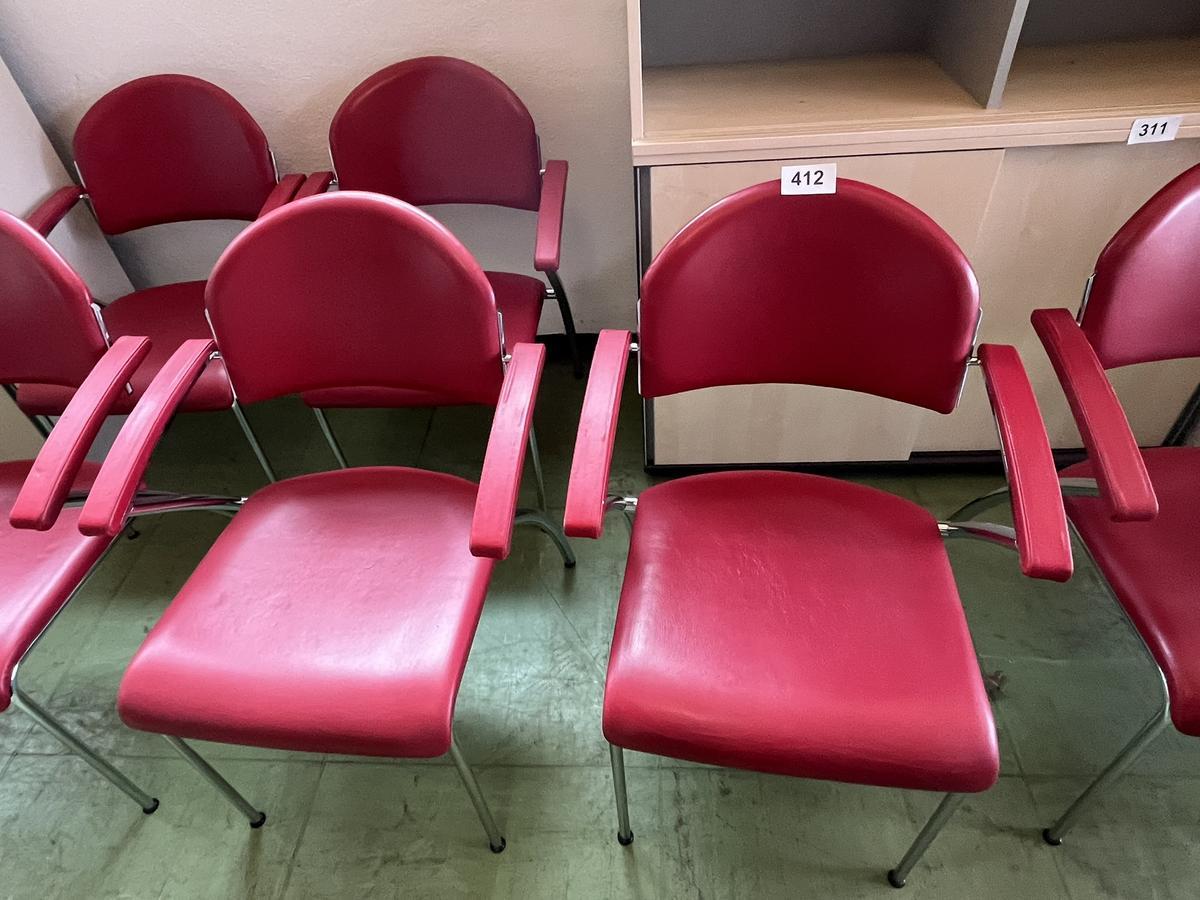 8 Stk. Besprechungsst&uuml;hle Leder rot mit Armlehne nicht stapelbar
