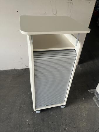 BENE High-Caddy, ca. 50 x 55 x 112 cm mit Rollo und einer B�roauszugslade - zwei Fachebenen