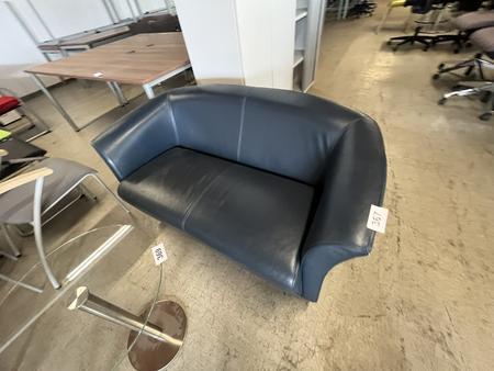 GIULIOMARELLI Sitzsofa ca. 135 x 75 x 72 cm + 2 Stk.Besprechungsst�hle