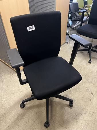 Neud�rfler B�rodrehstuhl schwarz Type 1