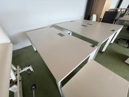 STEELCASE Schreibtisch ca. 160x80 cm weiss