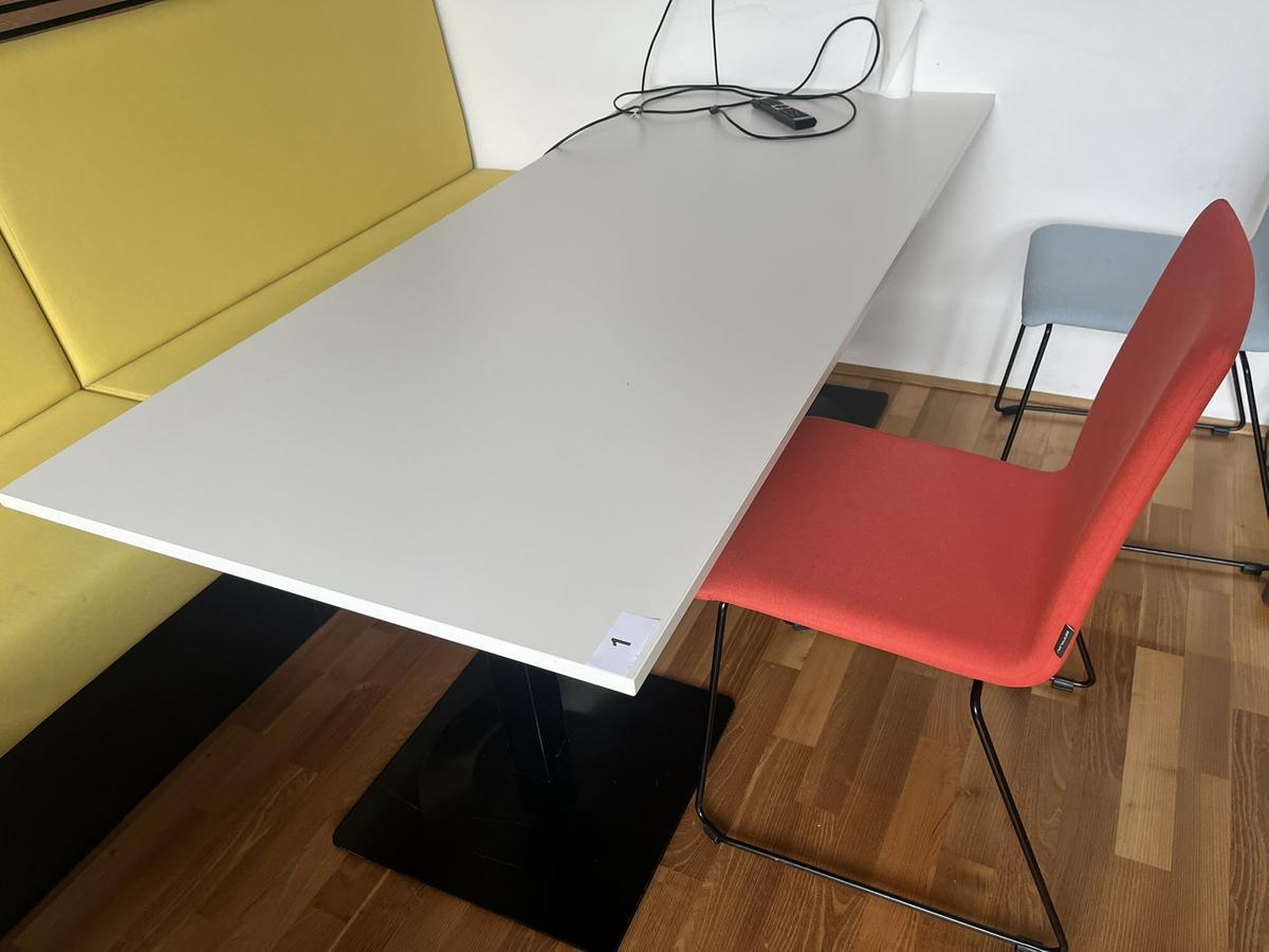 Sozialraumtisch 180x80 cm mit 2 Freischwingerst&uuml;hlen