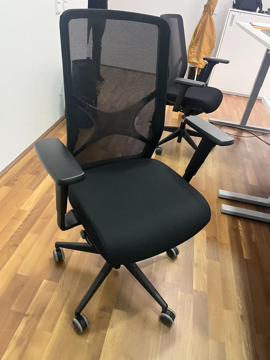 B&uuml;rodrehstuhl mit Armlehne Narbutas?d=2026-05-13 11:55:45