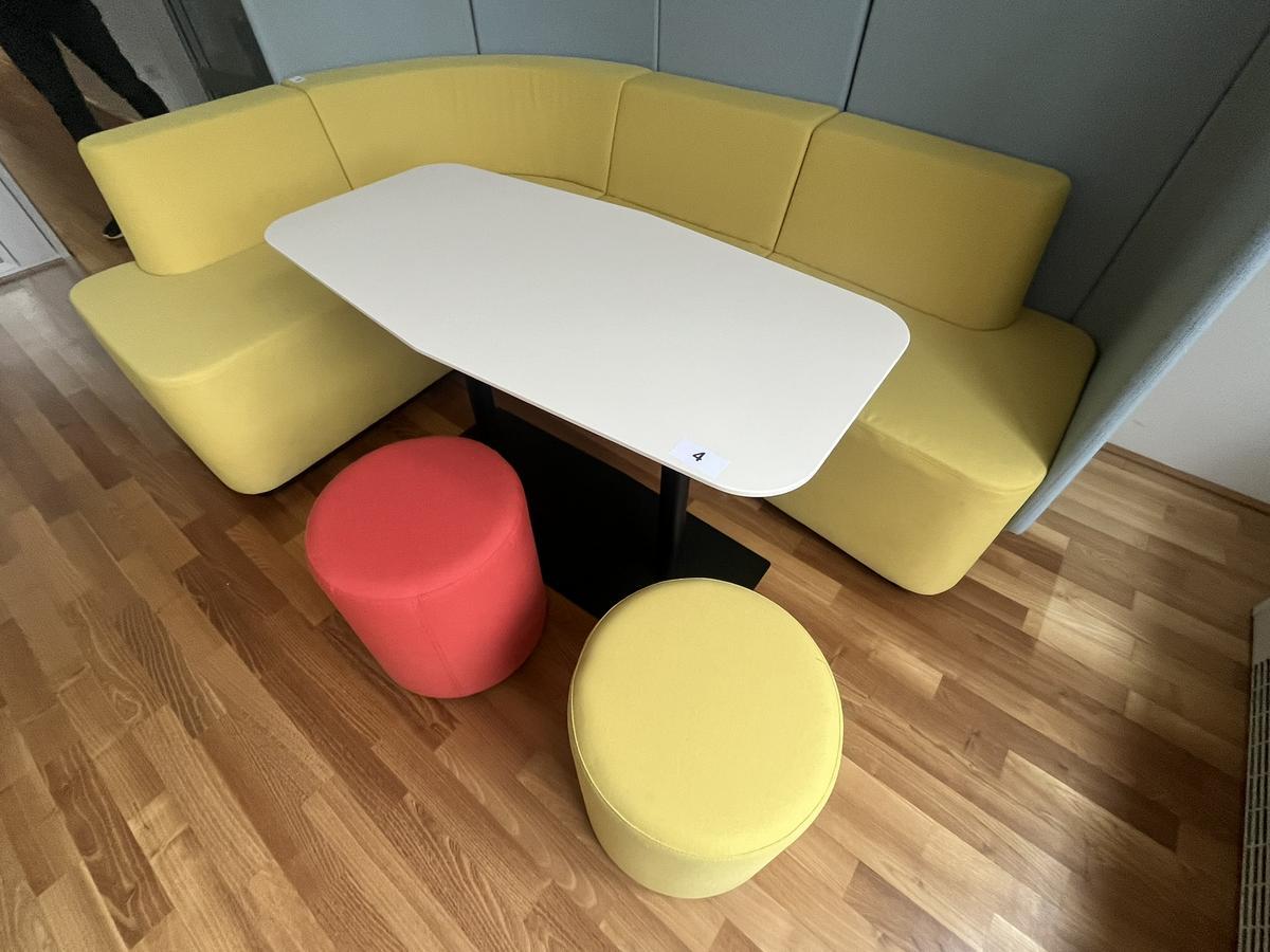 Besprechungstisch ca. 120x60 cm