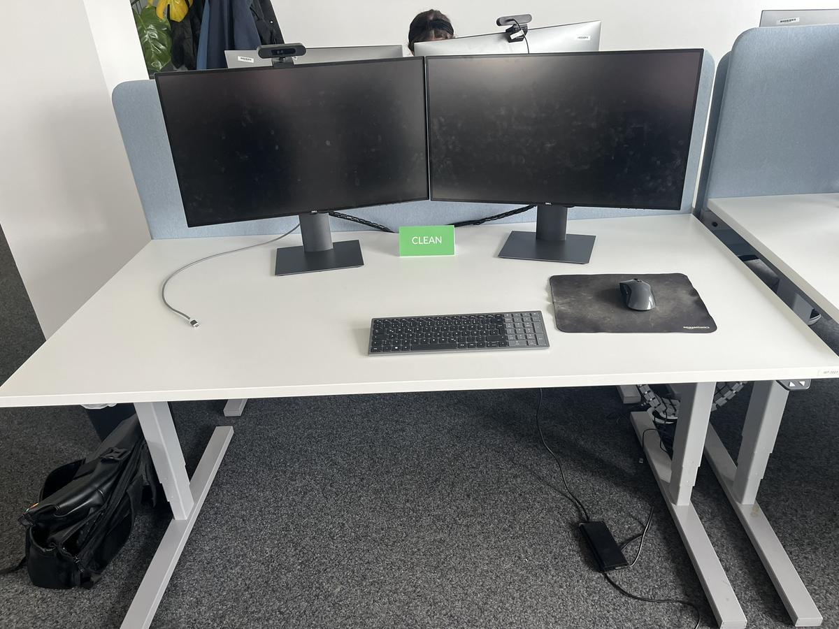 Schreibtisch elektrisch h&ouml;henverstellbar 160x80 cm Narbutas
