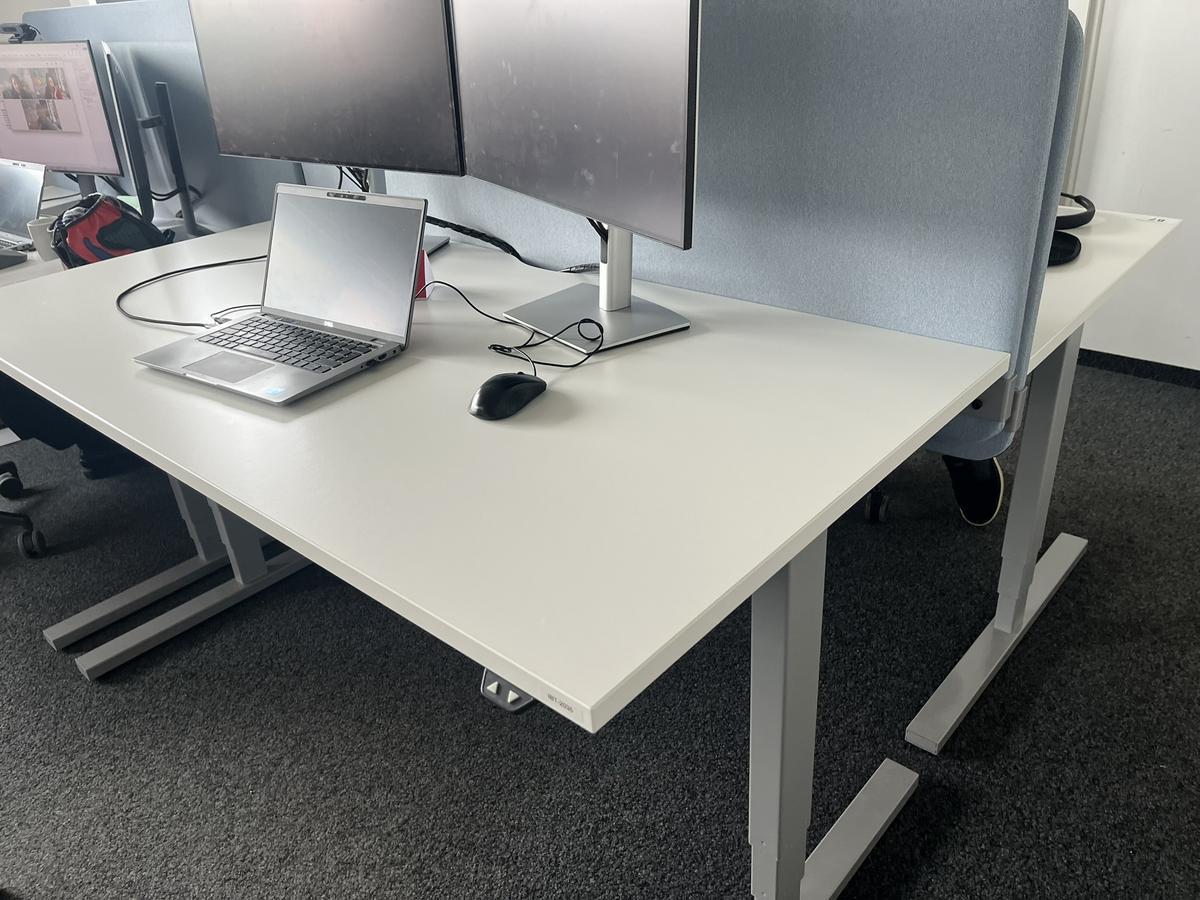 Schreibtisch elektrisch h&ouml;henverstellbar 160x80 cm Narbutas?d=2026-05-13 12:07:55