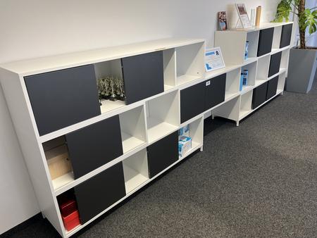 System-Regalwand ca.400x40x120 cm
