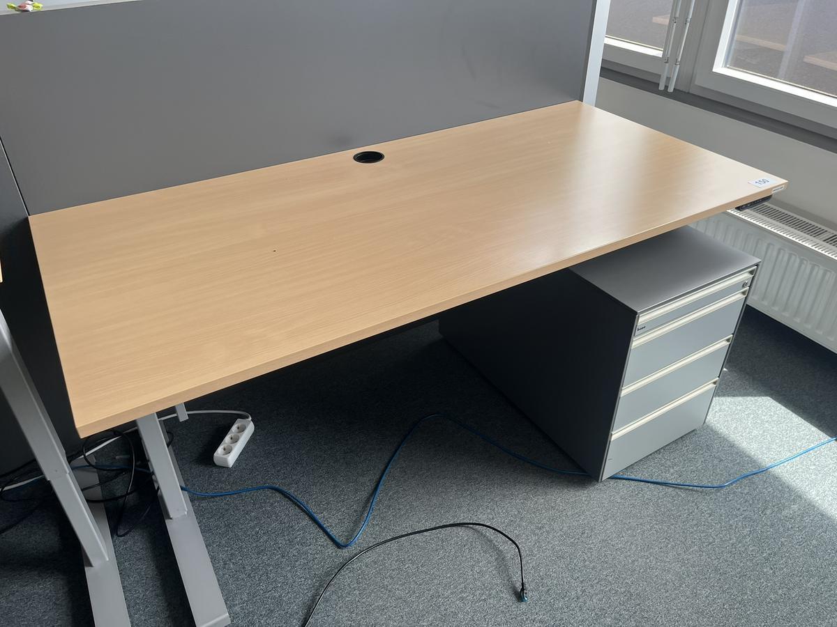 Elektrischer Schreibtisch BENE ca. 170x80 cm?d=2026-05-13 13:46:53