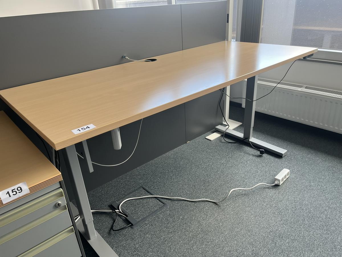 Elektrischer Schreibtisch BENE ca. 170x80 cm?d=2026-05-13 13:46:52