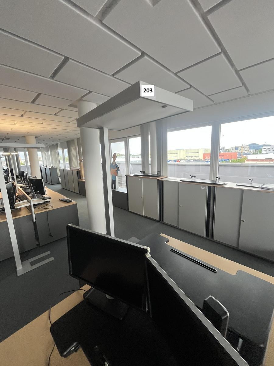 MoltoLuce B&uuml;rostehleuchte ca.60x32x195 cm?d=2026-05-13 13:54:17