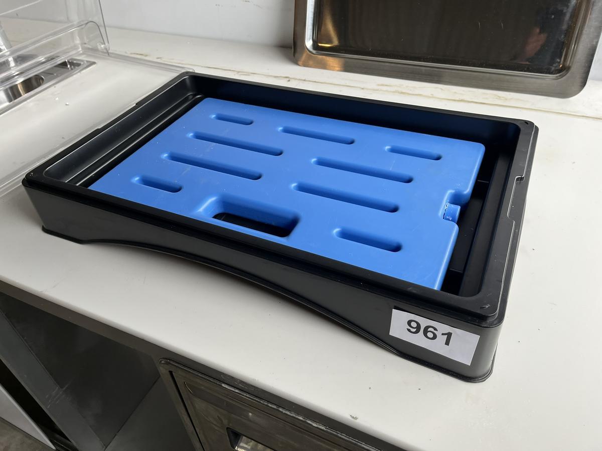 HENDI COOLED DISPLAY WITH COVER mit K&uuml;hlakku