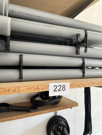 Rohrmaterial 40 mm, 150 - 1000 mm, Bögen, Muffen, Siphonanschlussstücke und Einfachabzweiger Rohrmaterial 40 mm, 150 - 1000 mm, Bögen, Muffen, Siphonanschlussstücke und Einfachabzweiger