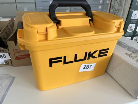 1 Fluke Infrarotkamera Serie TI 80 mit Ladegerät, NP ca. € 4.500,00 1 Fluke Infrarotkamera Serie TI 80 mit Ladegerät, NP ca. € 4.500,00
