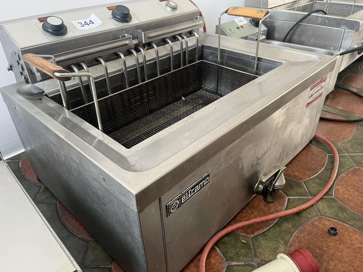 Fritteuse ERFAM 380 V, 3 KW, Korbma&szlig;e ca. 55 x 30 x 11 cm, Gesamtma&szlig;e: ca. 70 x 60 x 35 cm