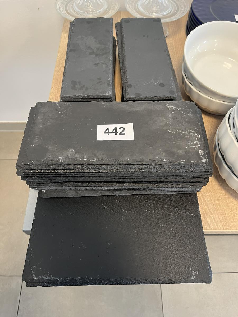 ca. 45 Stk. Schieferplatten in Anthrazit in div. Gr&ouml;&szlig;en?d=2026-05-28 14:44:18