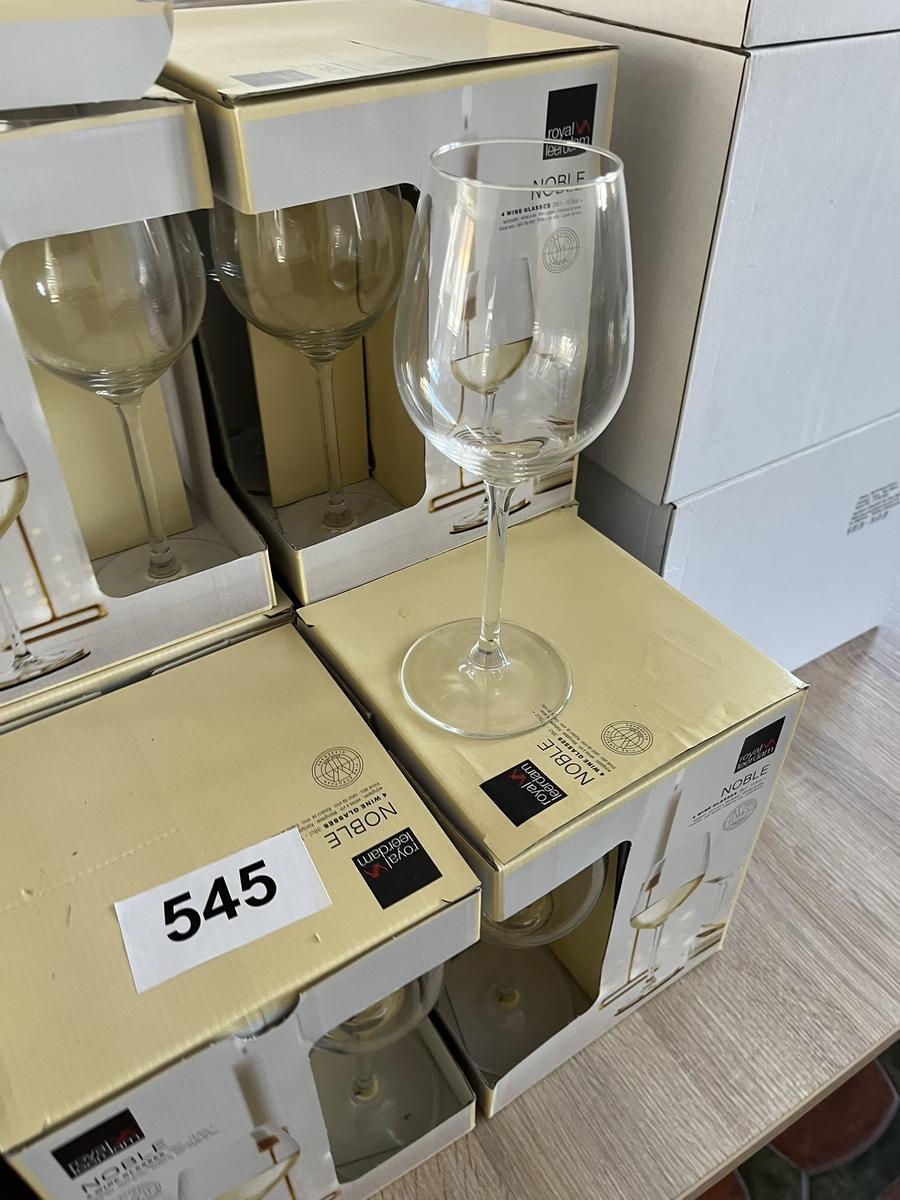 ca. 64 Stk. Weingl&auml;ser Royal, 38 cl