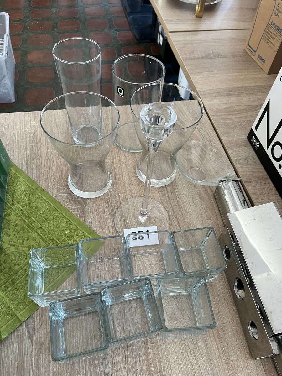 Posten div. Glasvasen
