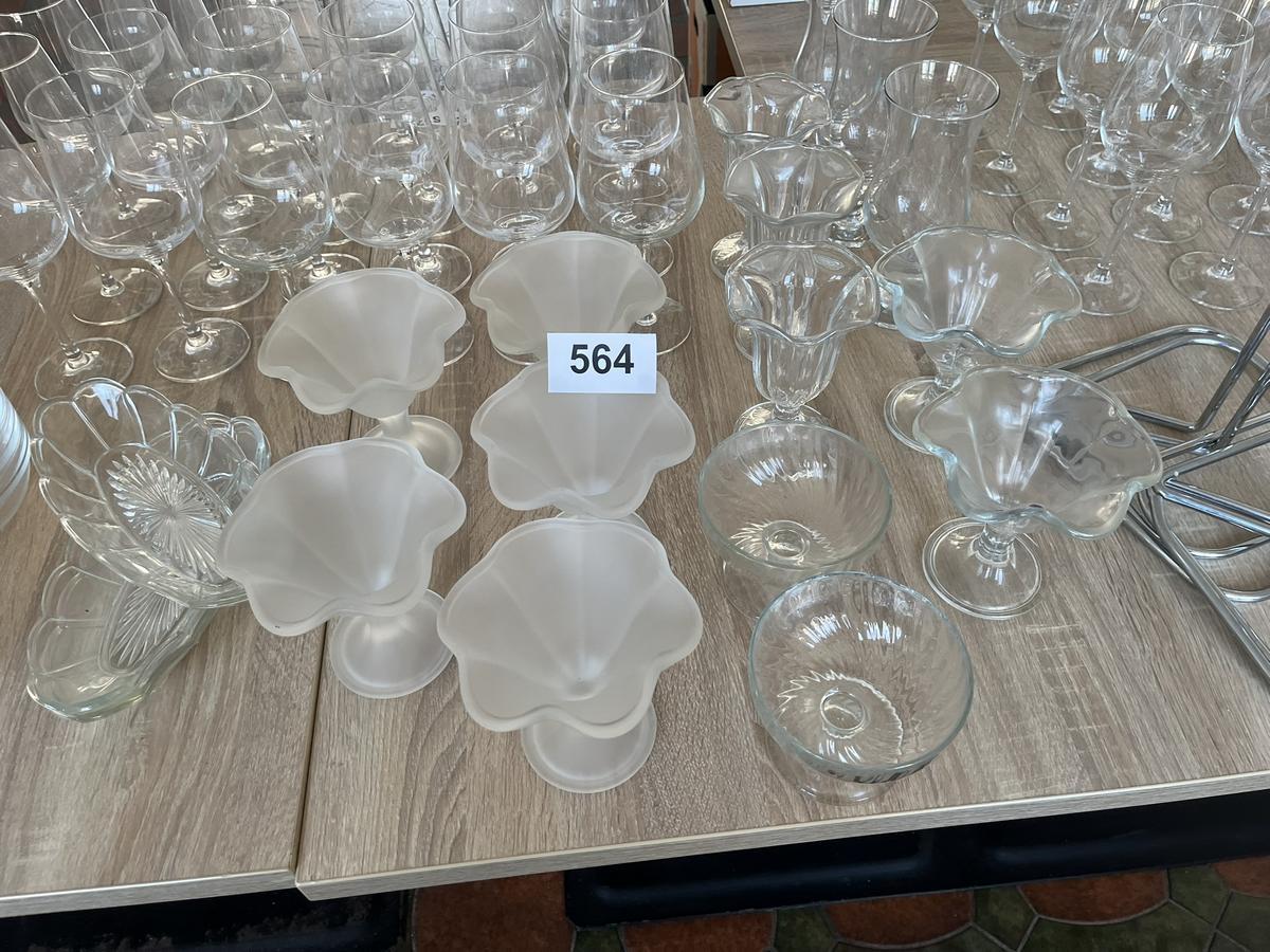 Gro&szlig;posten Eisbecher