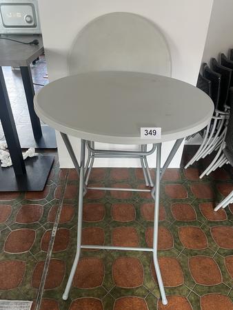 2 Stk. Stehtische klappbar, 80 cm DM, H�he 110 cm