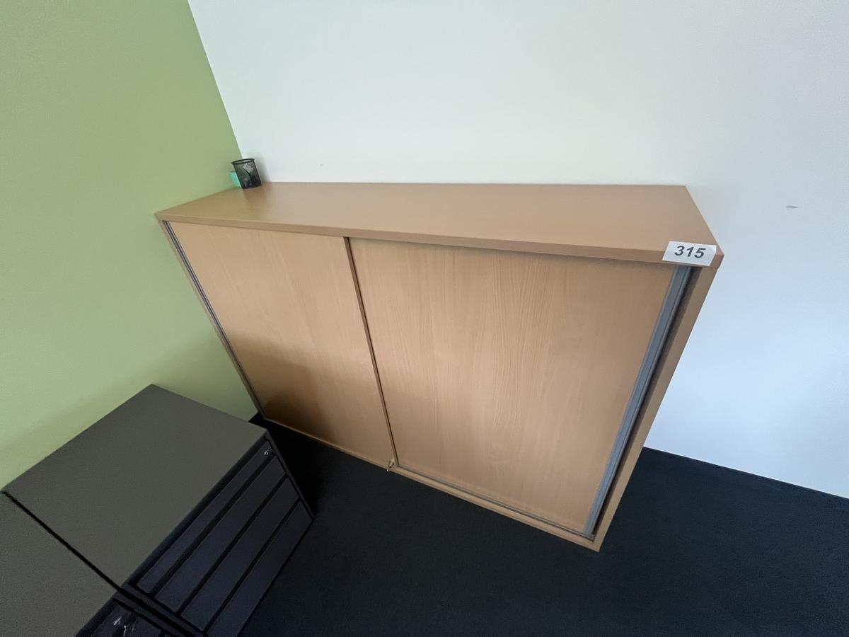 Aktenschrank in Buche 160 x 110 cm