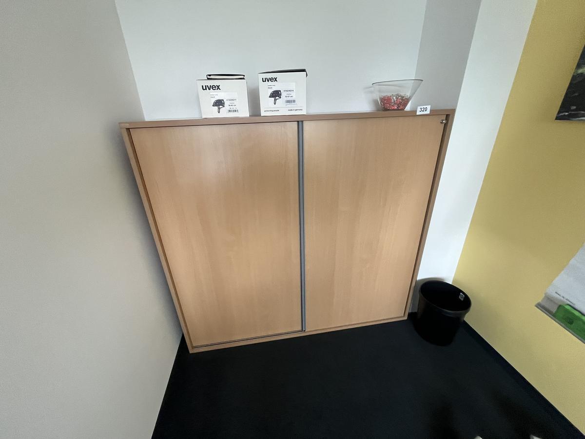 Aktenschrank in Buche 160 x 150 cm