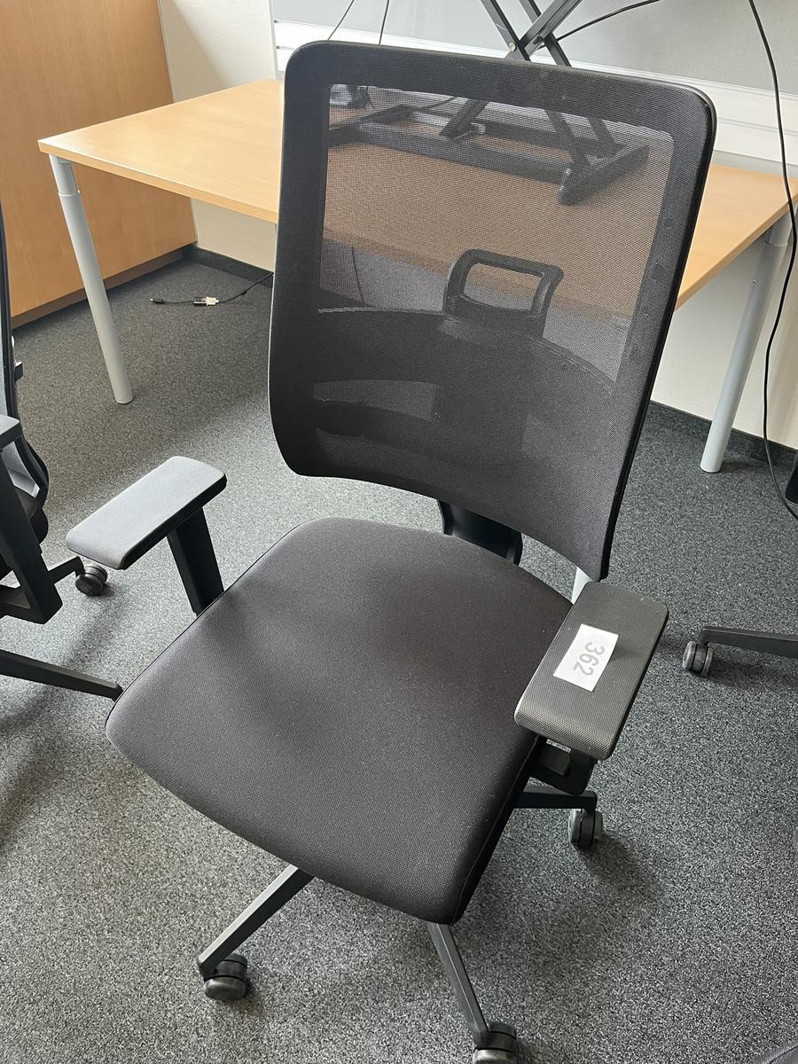 NEUD&Ouml;RFLER-Viasit Drehstuhl schwarz mit Armlehne?d=2026-05-28 13:43:42