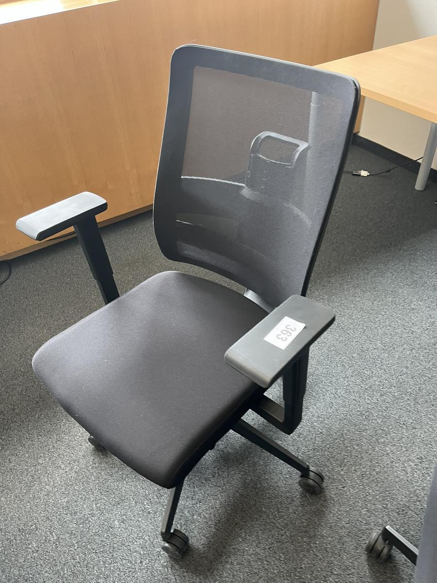 NEUD&Ouml;RFLER-Viasit Drehstuhl schwarz mit Armlehne