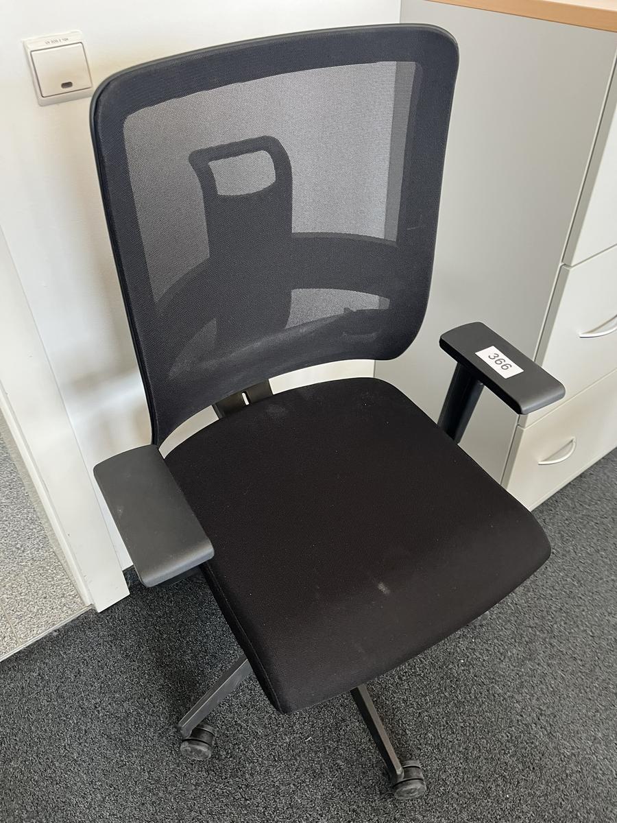 NEUD&Ouml;RFLER-Viasit Drehstuhl schwarz mit Armlehne